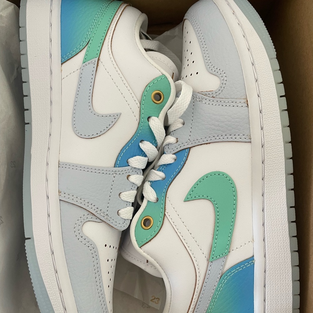 Jordan 1